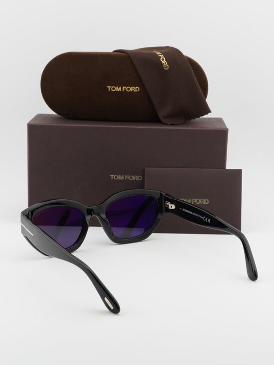 Tom Ford Penny FT1086 01A Cat Eye Sunglasses – Black / Smoke main image 6